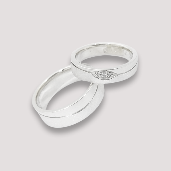 Argollas de Oro con diamante en Chía