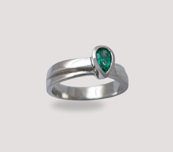 Anillo de Oro y Plata Chia