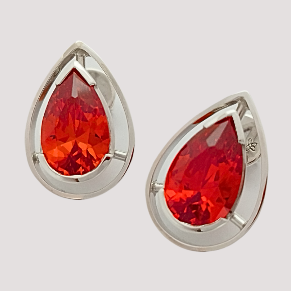 Aretes de Oro con Esmeralda