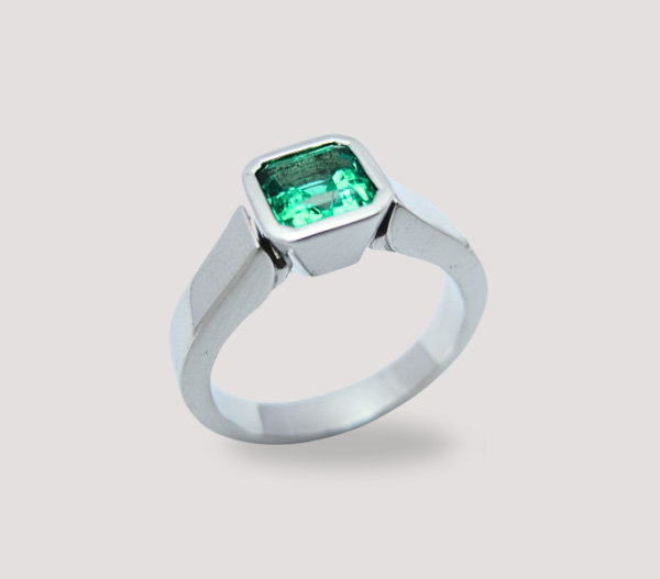 Anillo de Compromiso de Oro y Plata Esmeralda Chia