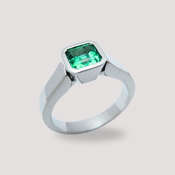 Anillo de Compromiso de Oro y Plata Esmeralda Chia