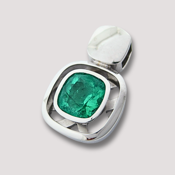 Aretes con Esmeralda en Chia