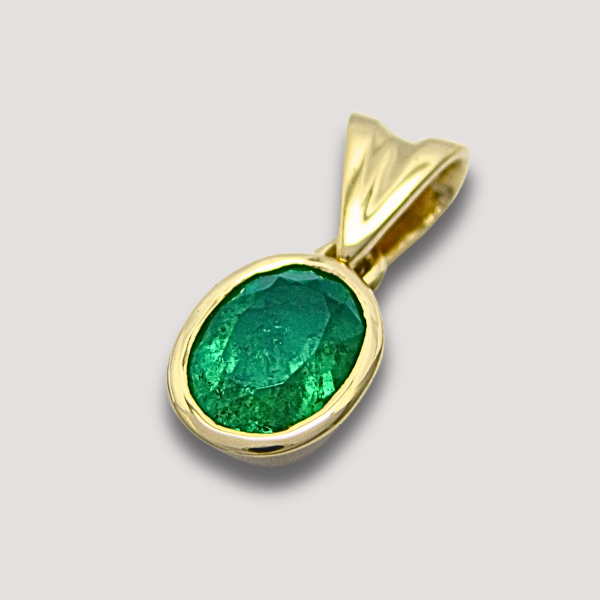 Aretes de Oro con Esmeralda