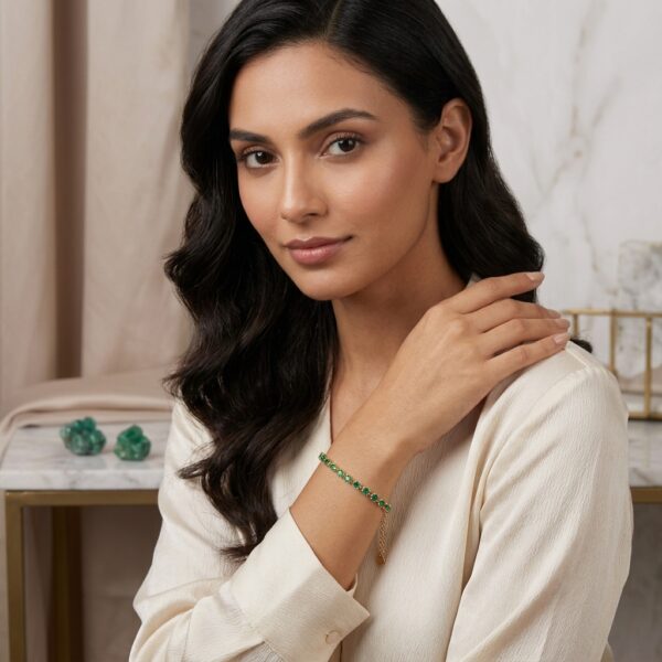 Pulsera en Oro Ley 18 kt con Esmeraldas Colombiana