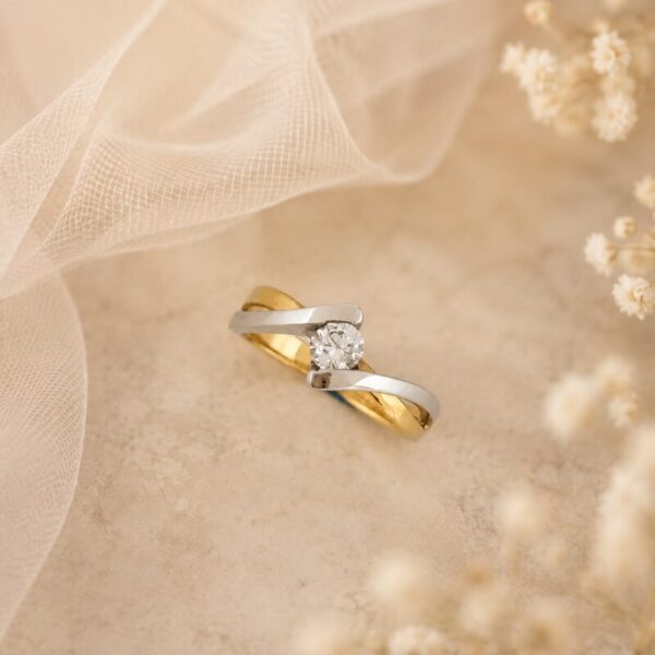 Anillo con Oro Amarillo y Blanco 18 kt con Circon