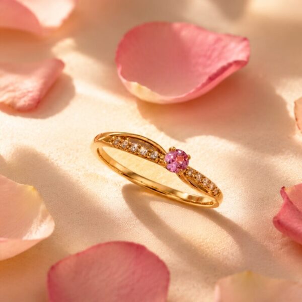 Anillo en Oro 18 kt con Circones